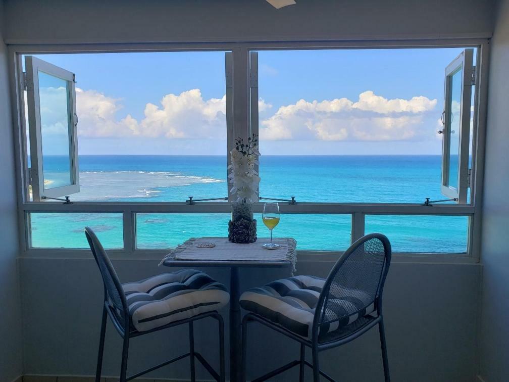 Breezy Beachfront Property With View Of Paradise Luquillo Esterno foto