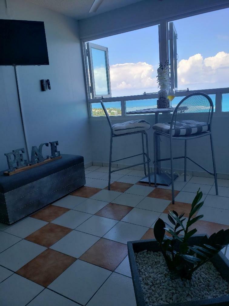 Breezy Beachfront Property With View Of Paradise Luquillo Esterno foto